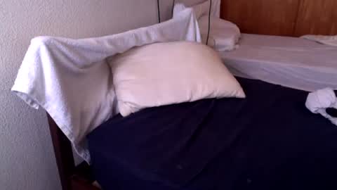 oldjeremy online show from 06-19-26, 05:17