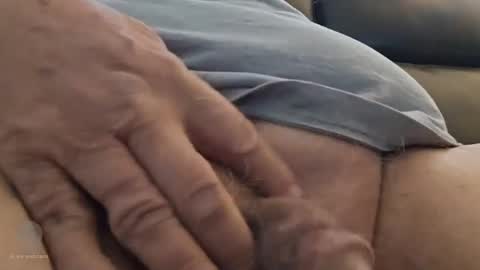 Snapshot of oldmanhorny19 chatting on 03-01-25, 01:07 oldmanhorny19 online show from 03-01-25, 01:07