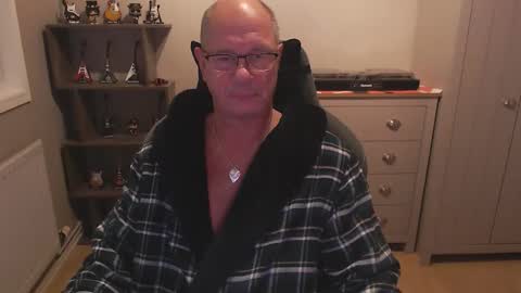 oldveteranuk online show from 09-12-25, 04:56