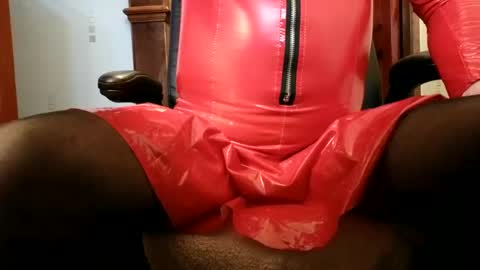 Snapshot of oldwanke chatting on 12-05-24, 10:01 oldwankie online show from 12-05-24, 10:01