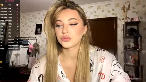 Kem online show from 11-17-25, 04:13