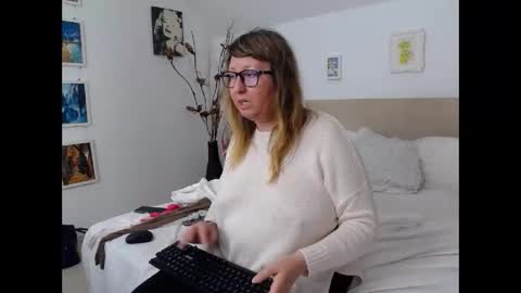 Snapshot of olgapavlova chatting on 04-23-26, 11:31 Olga Pavlova online show from 04-23-26, 11:31