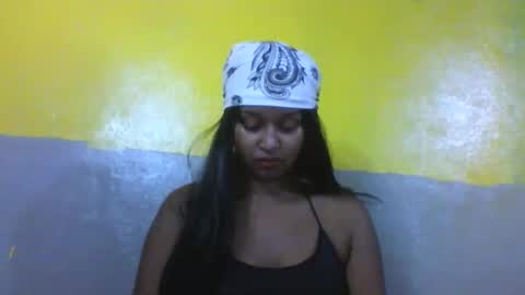 Snapshot of olinah610 chatting on 02-08-26, 02:31 olinah610 online show from 02-08-26, 02:31