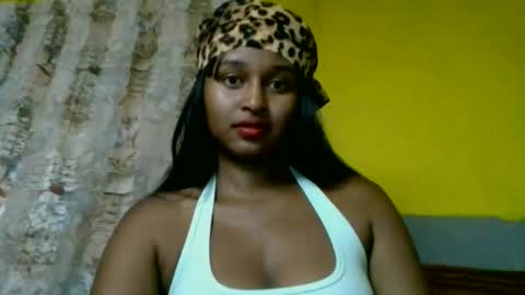 Snapshot of olinah610 chatting on 03-04-26, 04:35 olinah610 online show from 03-04-26, 04:35