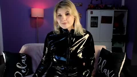 OliSunny Olivia online show from 05-07-26, 06:46