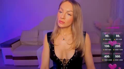 Snapshot of oliva_candy chatting on 04-24-26, 08:55 oliva_candy online show from 04-24-26, 08:55