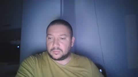 Snapshot of oliver841119 chatting on 07-27-26, 10:28 Oliver84 online show from 07-27-26, 10:28