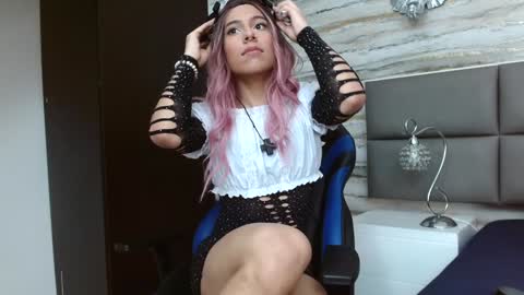 Snapshot of oliver__brown chatting on 12-09-24, 10:20 Oliver online show from 12-09-24, 10:20