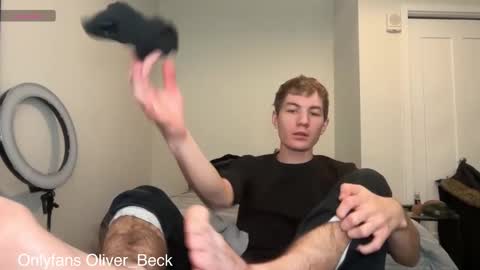 Oliver Beck online show from 11-30-25, 07:07