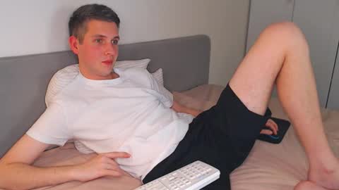 Oliver online show from 10-22-25, 05:45