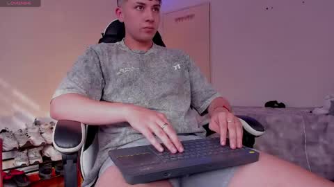 oliveeer online show from 04-18-26, 09:26