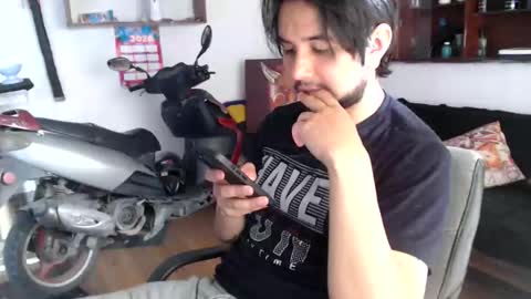 oliver_laid_2023 online show from 05-16-26, 08:18