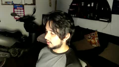 oliver_laid_2023 online show from 05-20-26, 03:13