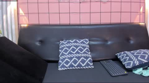 Snapshot of oliver_mejia chatting on 12-30-24, 07:11 THE MONSTER COCK OLIVER online show from 12-30-24, 07:11