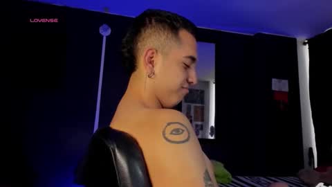 Snapshot of oliver_plata_ chatting on 02-28-26, 05:47 Oliver online show from 02-28-26, 05:47