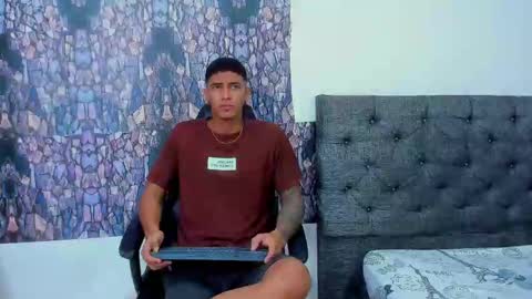 oliver_smith_2 online show from 02-27-25, 12:21