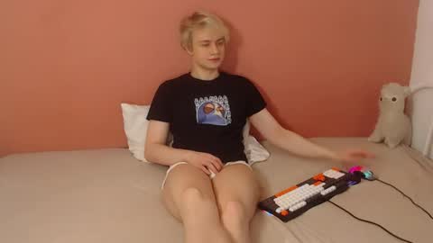 Oliver online show from 04-05-26, 01:03