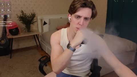 Snapshot of oliver_travis chatting on 01-11-25, 03:13 Oliver Evans online show from 01-11-25, 03:13