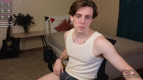 Snapshot of oliver_travis chatting on 01-29-25, 03:33 Oliver Evans online show from 01-29-25, 03:33