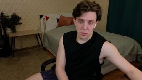 Oliver Evans online show from 12-14-25, 04:40