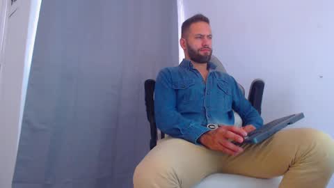 oliver online show from 12-10-24, 06:28