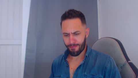 oliver online show from 01-13-25, 12:09