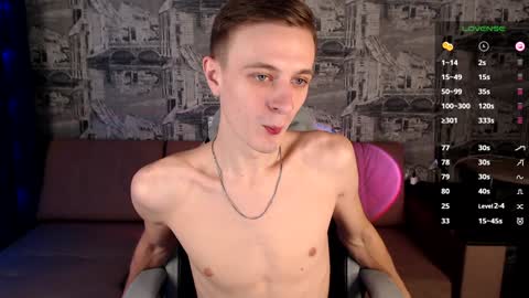 Snapshot of oliverfresh chatting on 01-10-25, 09:13 Oliver online show from 01-10-25, 09:13