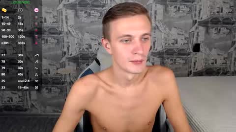 Snapshot of oliverfresh chatting on 11-20-25, 09:20 Oliver online show from 11-20-25, 09:20