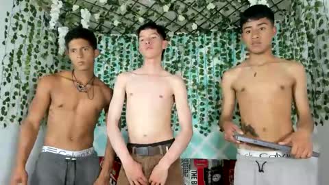 oliverhot_2005 online show from 02-23-25, 07:38