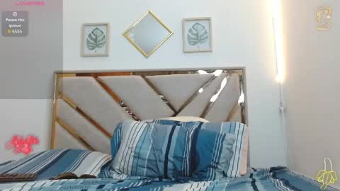 oliver saint online show from 04-18-26, 12:47