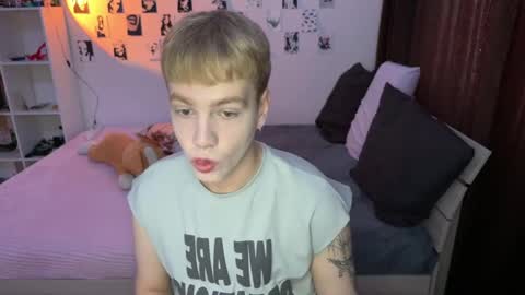 oliver online show from 09-25-25, 09:46