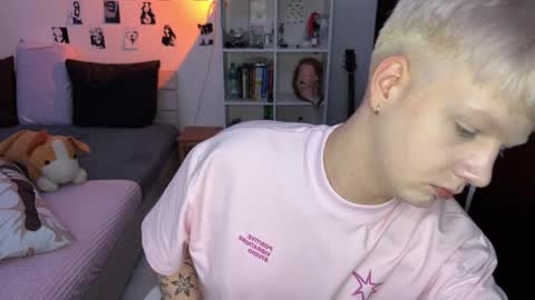 oliver online show from 09-27-25, 01:38