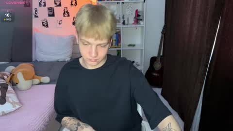 oliver online show from 10-11-25, 10:03