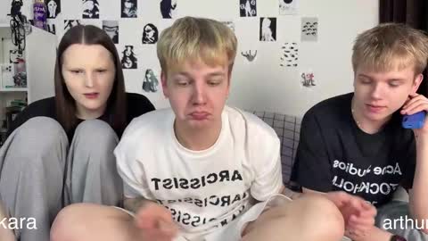 oliver online show from 03-08-26, 07:28