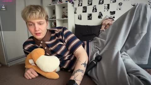 oliver online show from 04-03-26, 02:15