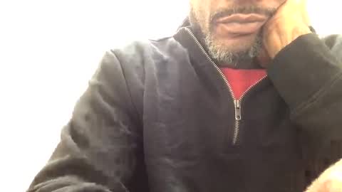 olivertwist1273 online show from 12-11-24, 03:13