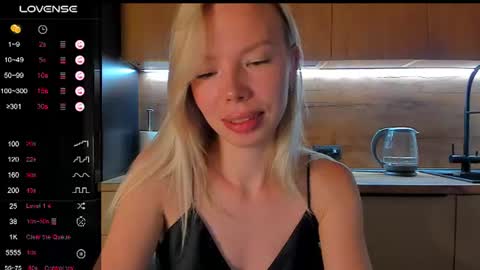 Olivia 3 online show from 06-28-26, 09:32
