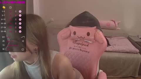 Snapshot of olivia_grr chatting on 02-22-26, 08:46 Olivia online show from 02-22-26, 08:46