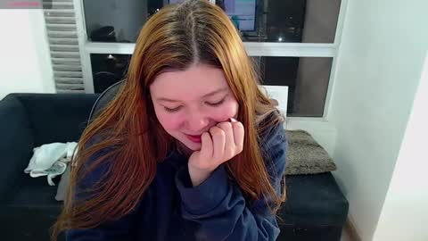 olivia_martine online show from 12-12-24, 08:57