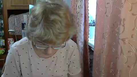 Olivia Mia online show from 04-01-26, 06:14