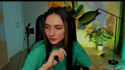 Snapshot of olivia_norton_ chatting on 09-22-25, 01:57 olivia_norton_ online show from 09-22-25, 01:57