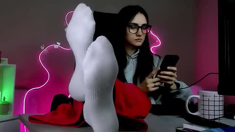 Snapshot of olivia_norton_ chatting on 03-16-26, 04:11 olivia_norton_ online show from 03-16-26, 04:11