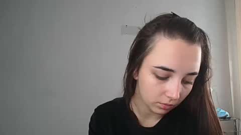 Snapshot of olivia_oliv chatting on 11-03-25, 11:44 Olivia online show from 11-03-25, 11:44