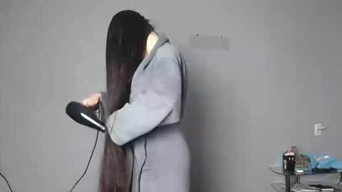 Snapshot of olivia_oliv chatting on 11-05-25, 02:44 Olivia online show from 11-05-25, 02:44