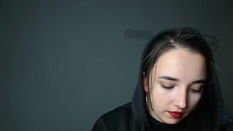 Snapshot of olivia_oliv chatting on 11-19-25, 11:38 Olivia online show from 11-19-25, 11:38