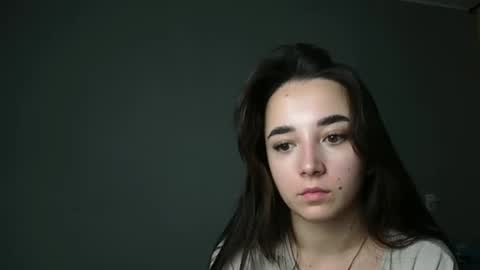 Snapshot of olivia_oliv chatting on 12-15-25, 05:39 Olivia online show from 12-15-25, 05:39