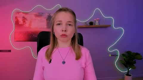 Sweet Olivia online show from 04-19-26, 07:40