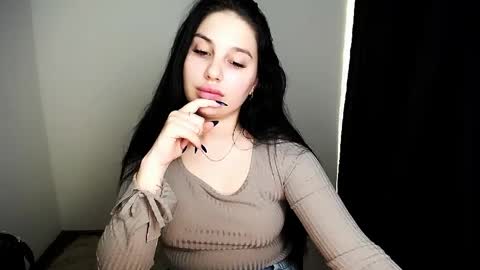 Snapshot of olivia_red_ chatting on 04-22-26, 08:43 Olivia online show from 04-22-26, 08:43