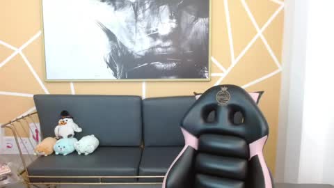 Snapshot of olivia_russo chatting on 05-07-26, 08:14 Olivia online show from 05-07-26, 08:14