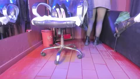   online show from 02-06-25, 01:10